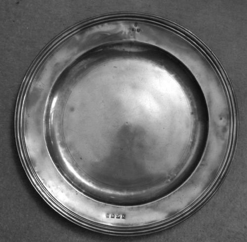 antique english pewter 165 in dia triple reeded dish circa 1680 by john greenbank or worcester