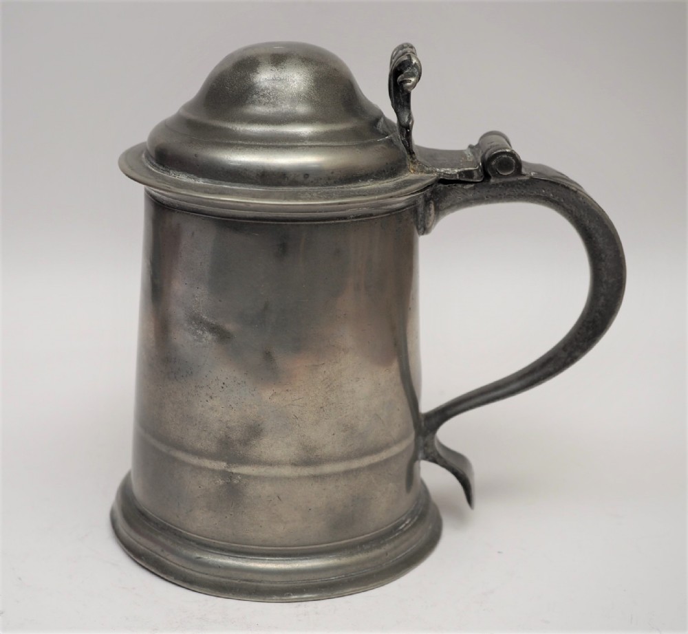 antique english pewter 1 quart oews tankard by thomas bankes 1706 1724